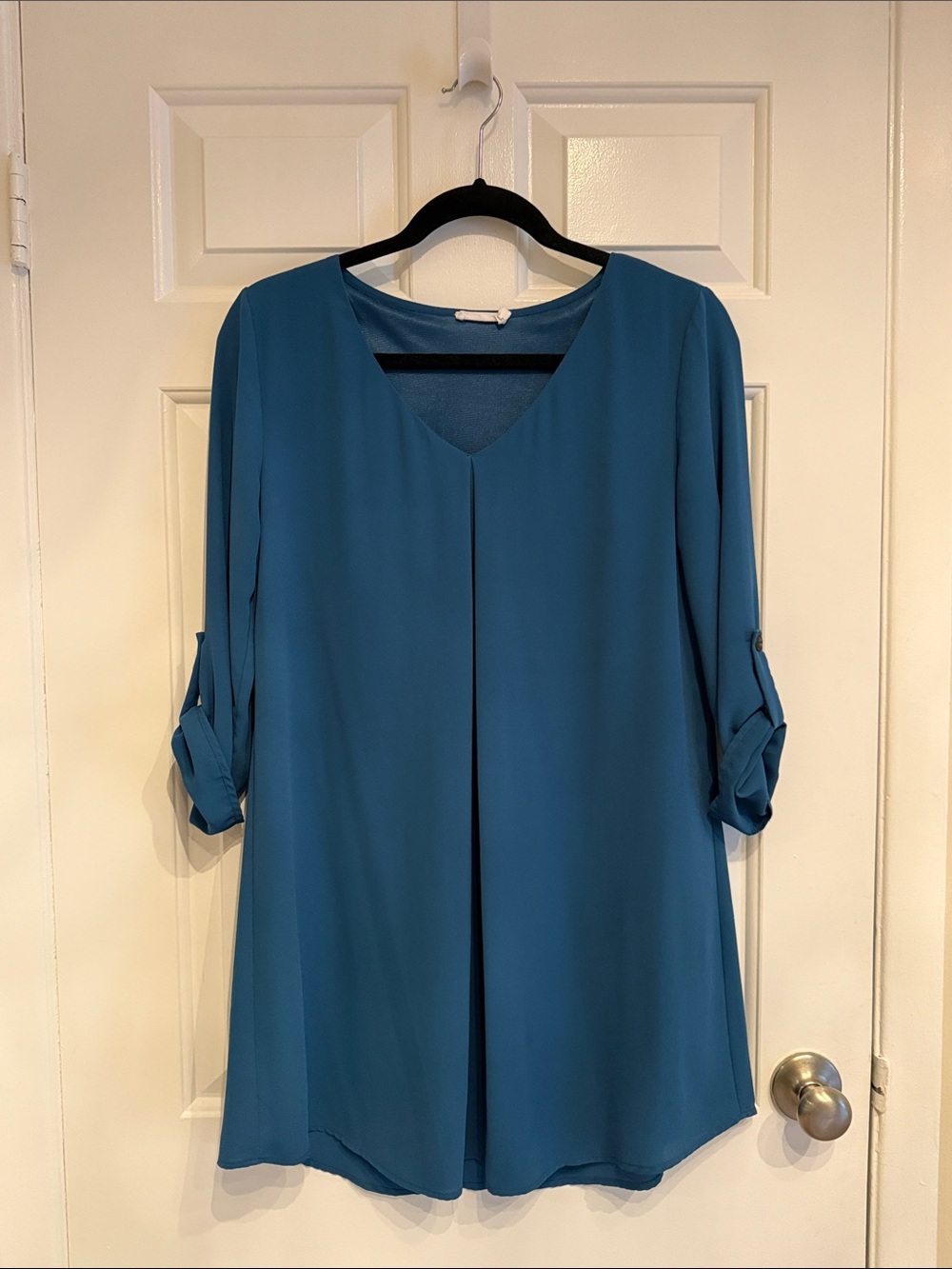 Lush Teal V-Neck Roll-Tab Tunic